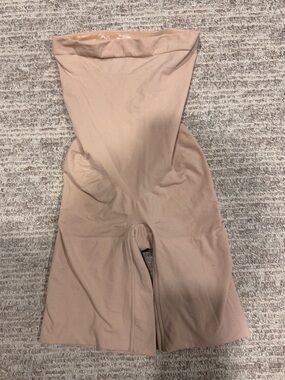 SPANX Nude High-Rise Shapewear Shorts